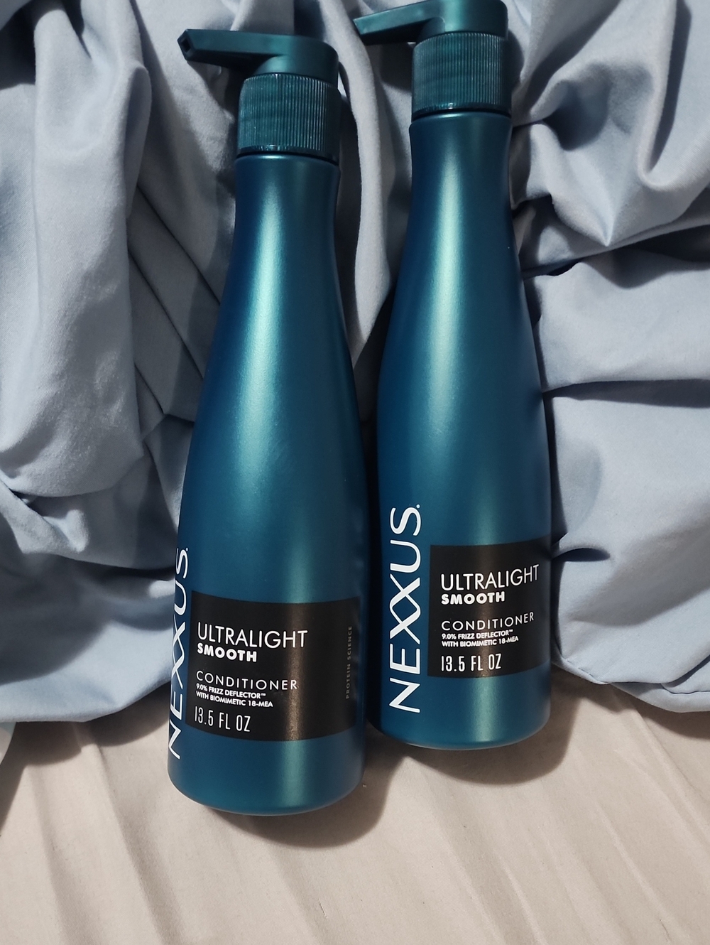 2 new Nexxus Ultralight Smooth Conditioner - Teal Blue Bottle (13.5 fl oz)